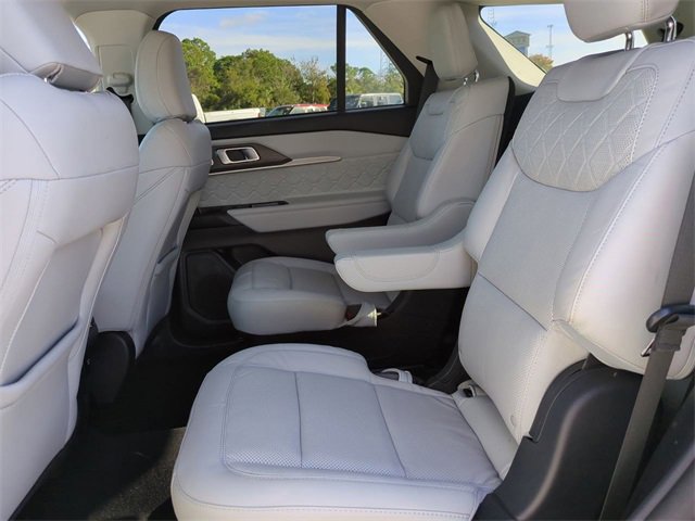 Certified 2025 Ford Explorer Platinum w/ Ultimate Package image 13