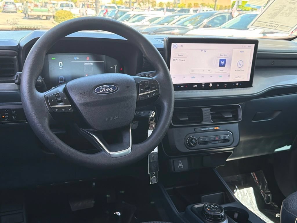 Certified 2025 Ford Maverick XL FWD image 32