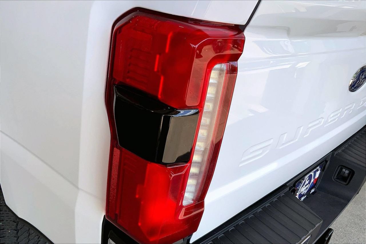 Certified 2026 Ford F350 Lariat AWD/4WD image 28