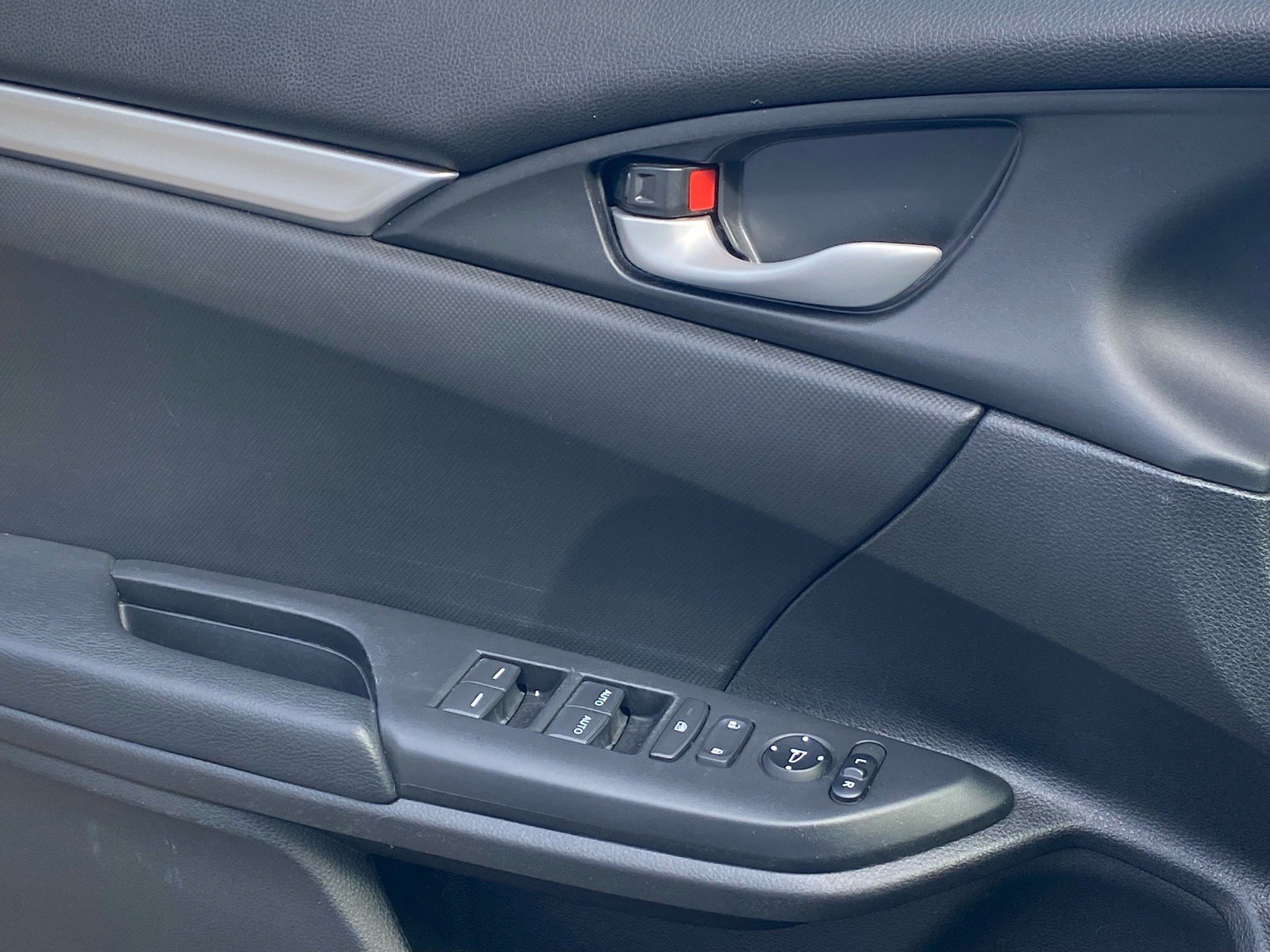 Used 2019 Honda Civic Sport image 16