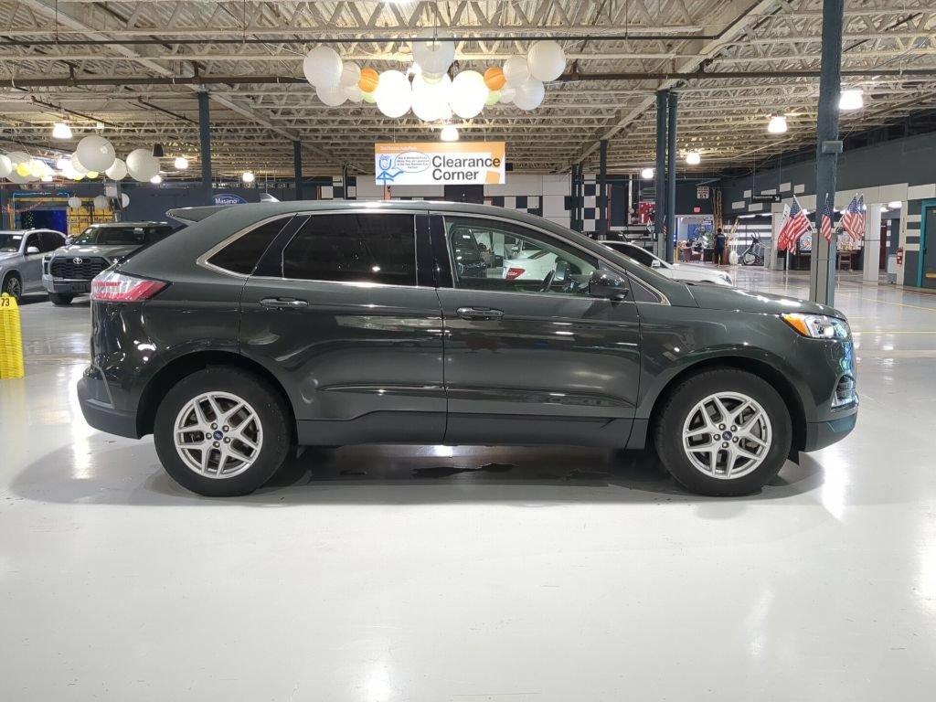 Certified 2022 Ford Edge SEL w/ Convenience Package AWD/4WD image 7