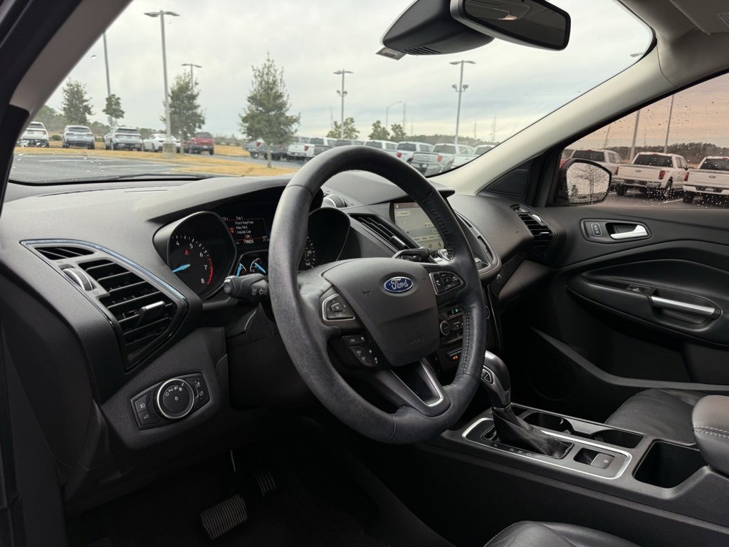 Certified 2019 Ford Escape Titanium image 10