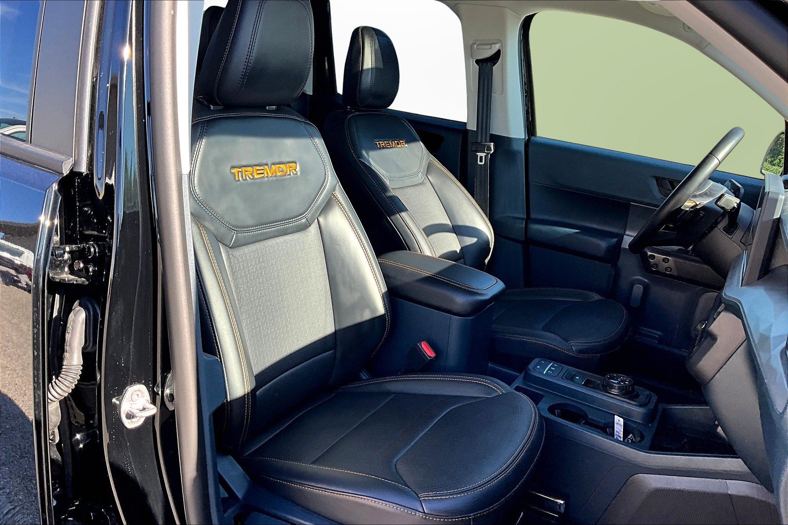 Certified 2025 Ford Maverick Tremor AWD/4WD image 7