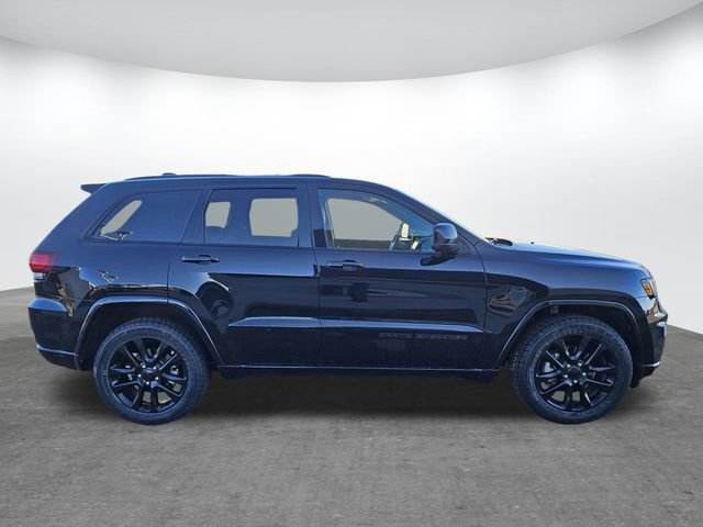 Used 2020 Jeep Grand Cherokee Altitude image 5
