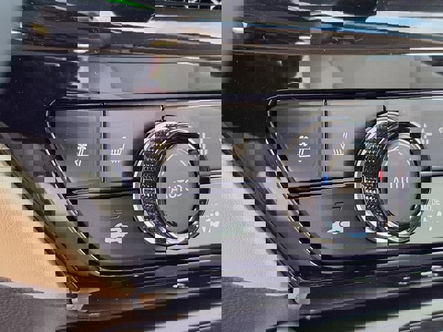 Used 2025 Honda Accord Touring image 8