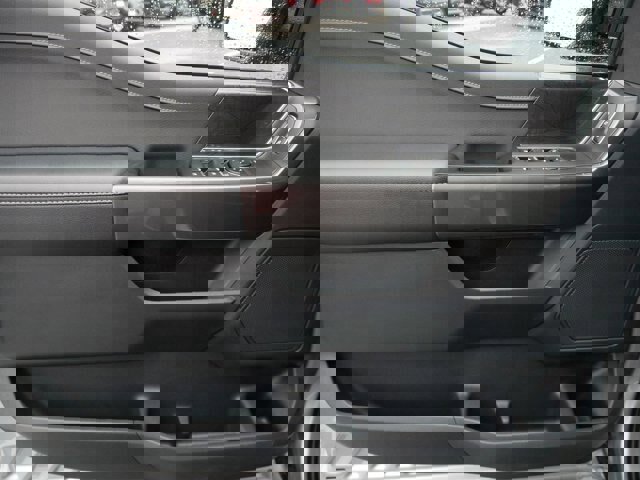 Certified 2022 Ford F150 XLT w/ Equipment Group 302A High image 10