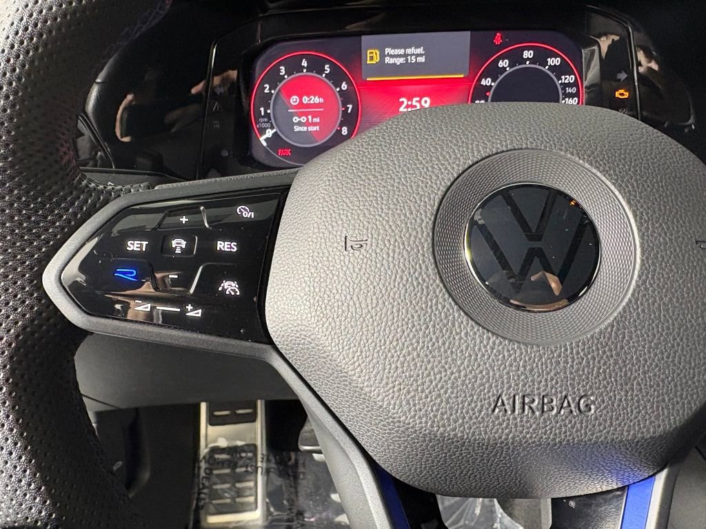 Used 2022 Volkswagen Golf R image 23