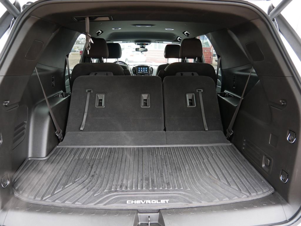 Used 2023 Chevrolet Traverse LT AWD/4WD image 10