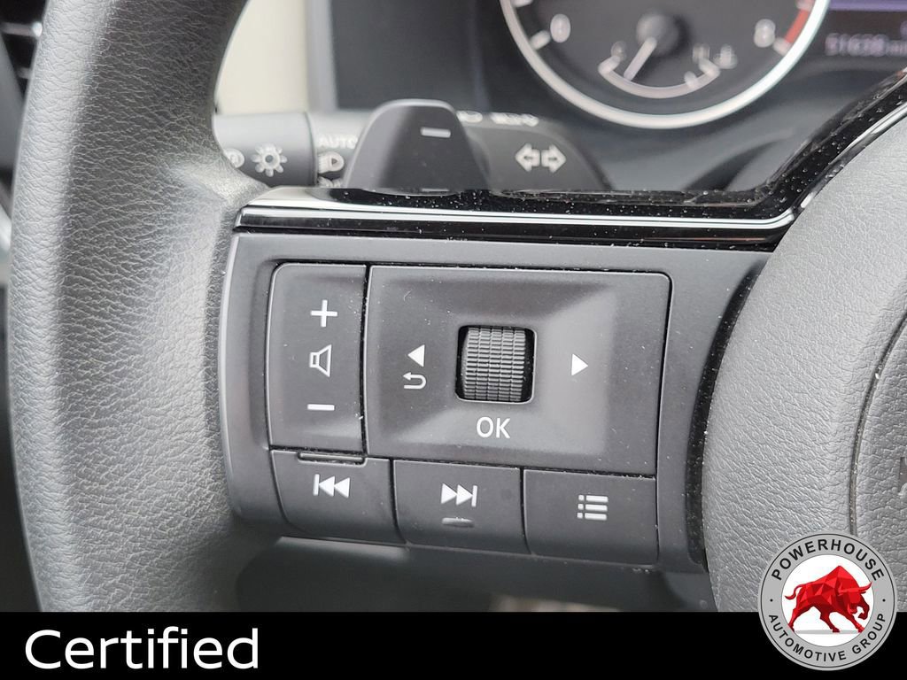 Used 2023 Nissan Rogue SV image 28