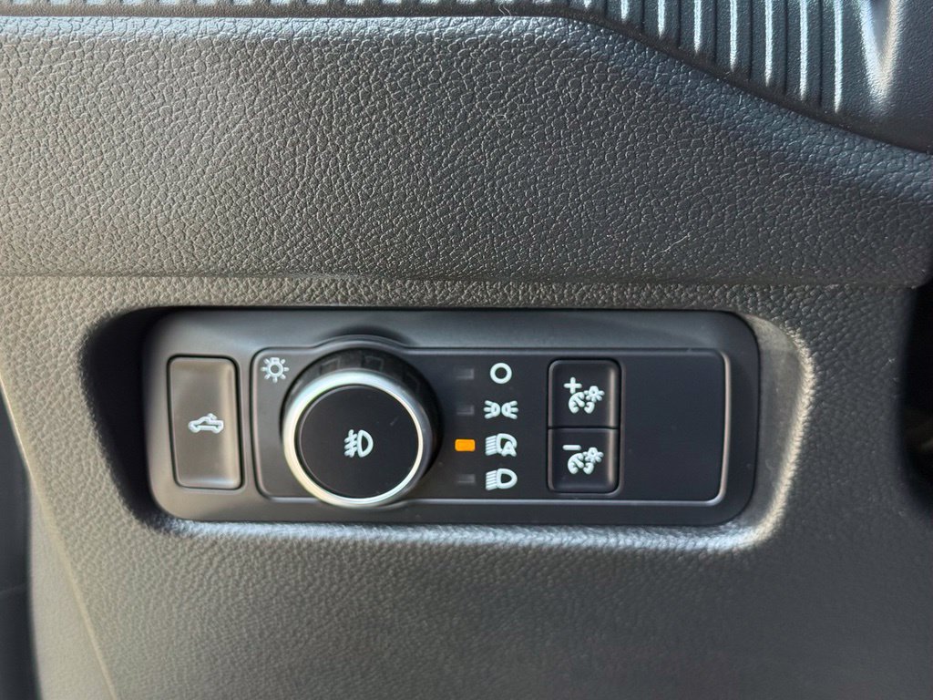 Certified 2025 Ford Ranger XL RWD image 16