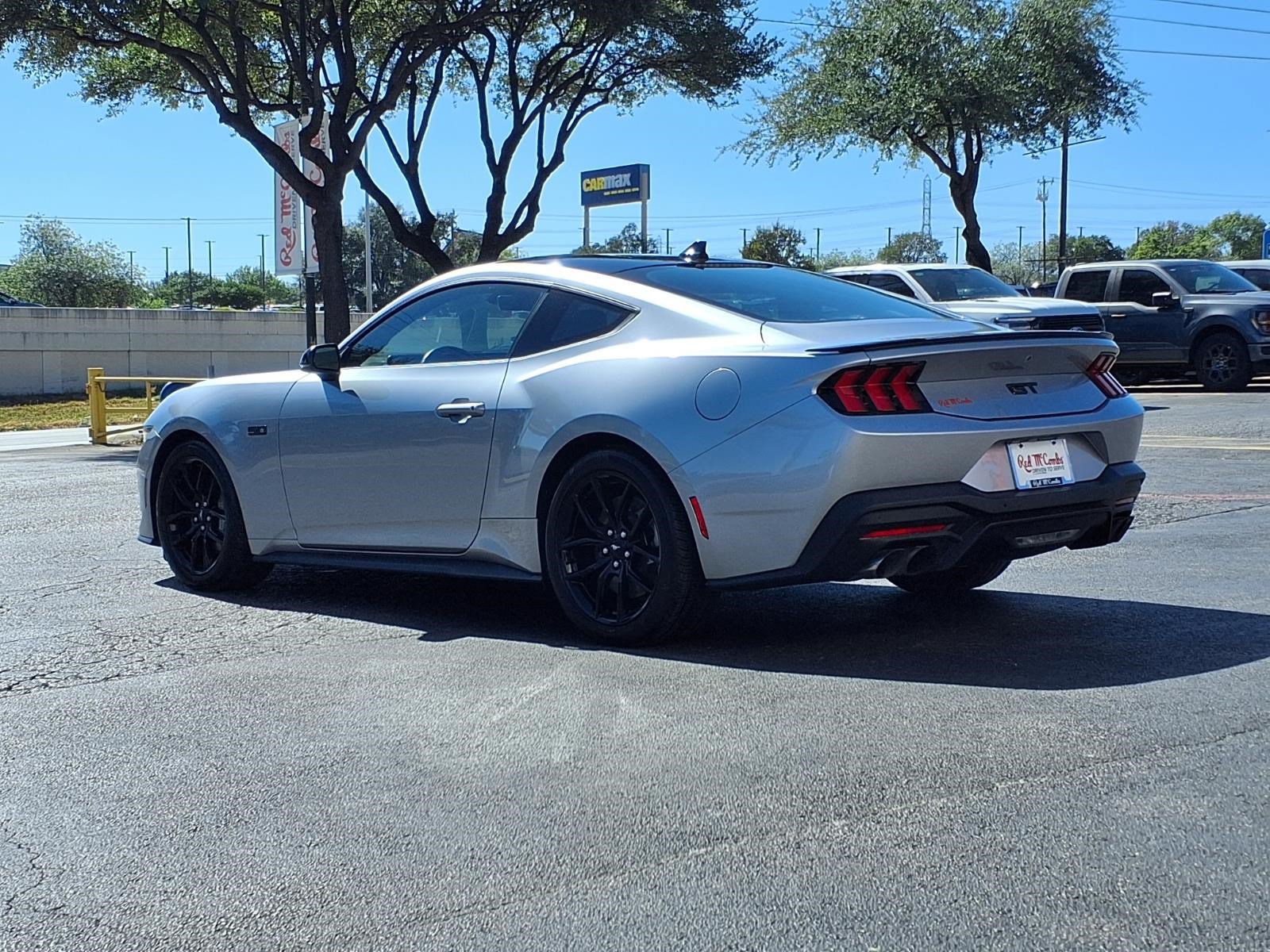 Certified 2025 Ford Mustang GT Premium RWD image 8