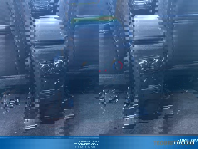 Certified 2022 Ford Explorer Platinum w/ Equipment Group 601A image 15