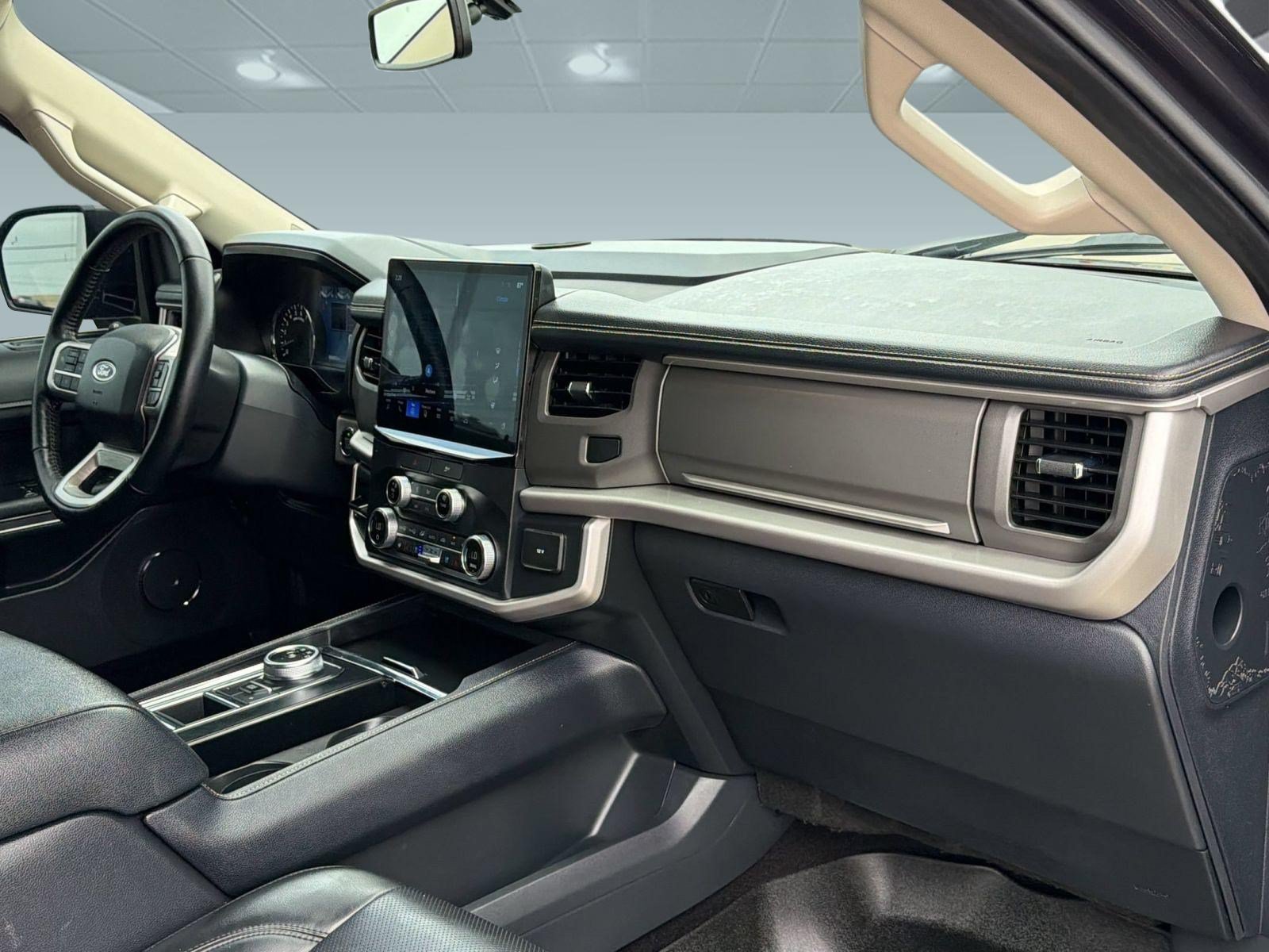 Certified 2022 Ford Expedition XLT RWD image 30