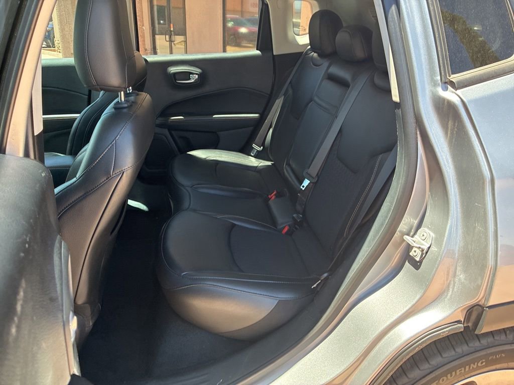 Used 2019 Jeep Compass Latitude w/ Popular Equipment Group FWD image 15