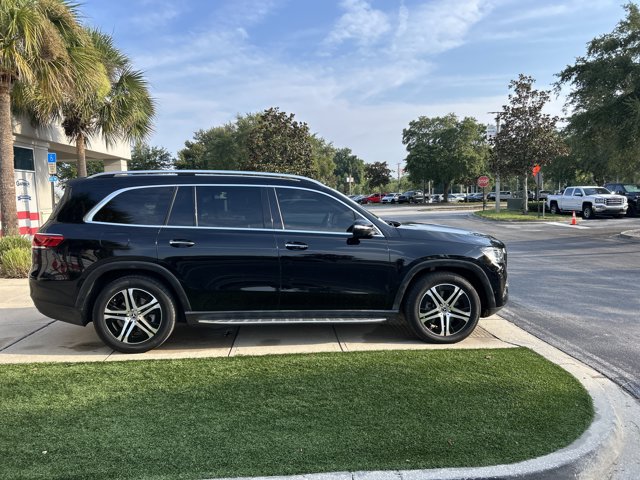 Used 2020 Mercedes-Benz GLS 450 4MATIC image 4
