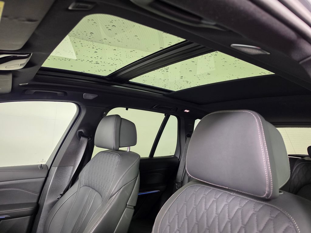 Used 2024 BMW X5 M60i AWD/4WD image 22