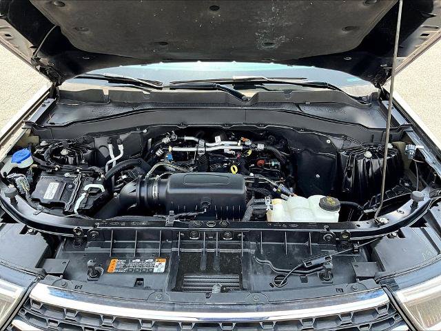 Certified 2023 Ford Explorer XLT w/ Equipment Group 202A AWD/4WD image 36