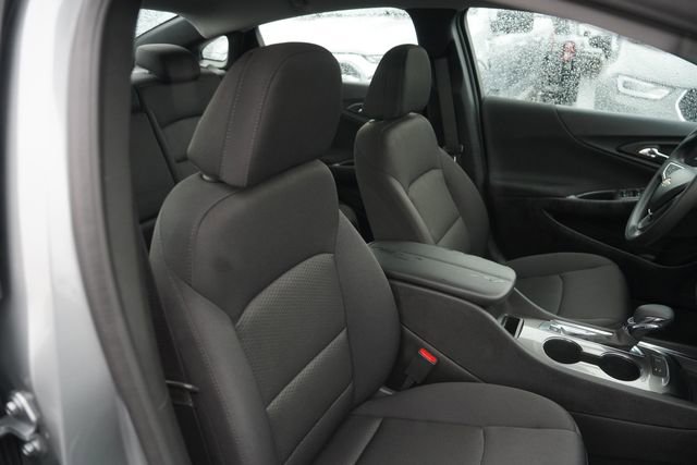 Used 2025 Chevrolet Malibu LT FWD image 19