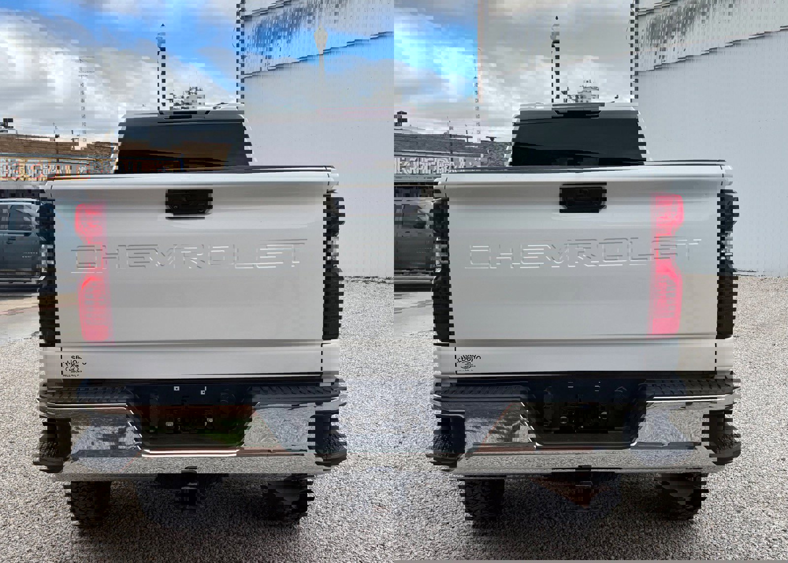 Used 2024 Chevrolet Silverado 2500 LT w/ Z71 Off-Road Package image 4