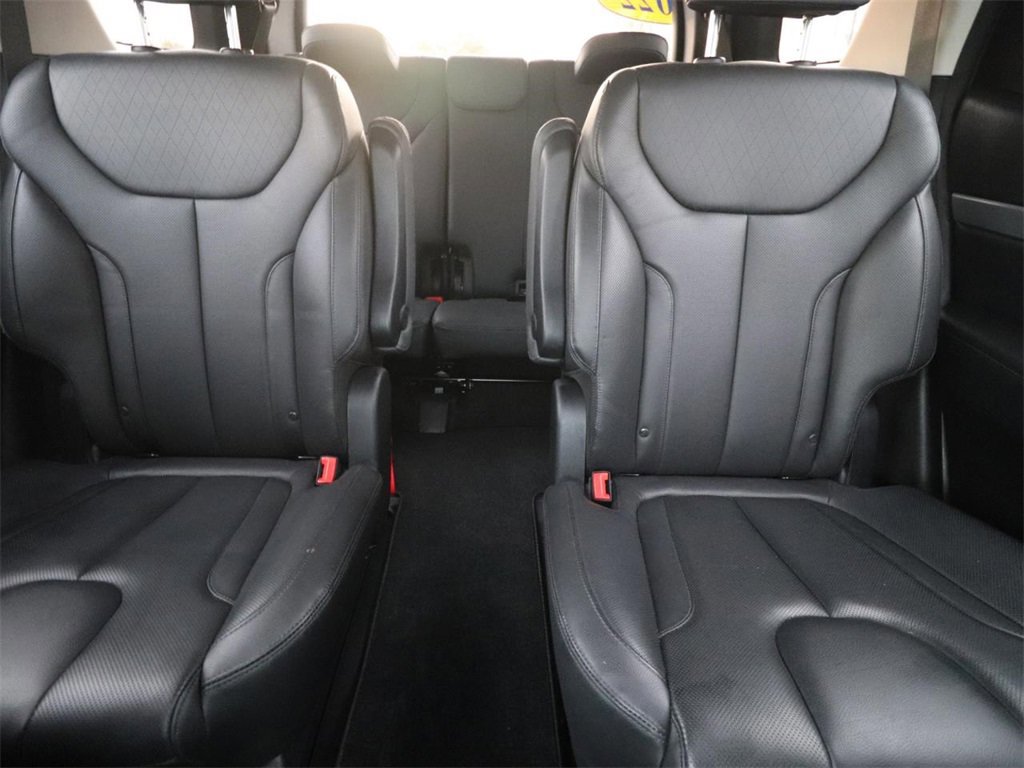 Used 2022 Hyundai Palisade SEL w/ Premium Package image 12