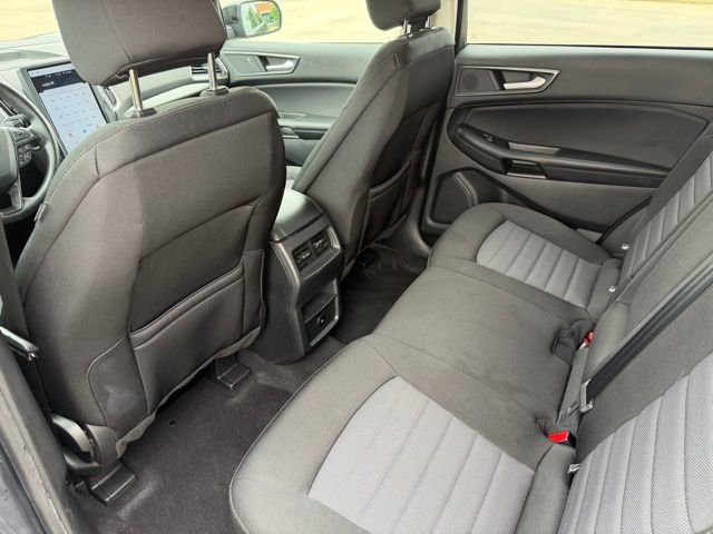 Certified 2023 Ford Edge SE w/ Black Appearance Package AWD/4WD image 18