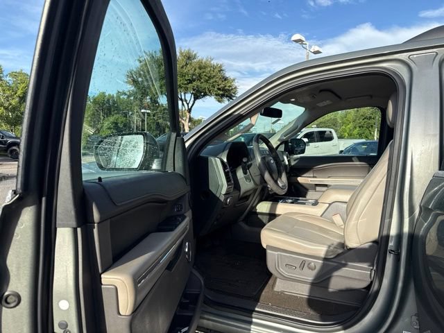 Certified 2019 Ford Expedition XLT w/ Equipment Group 202A RWD image 13