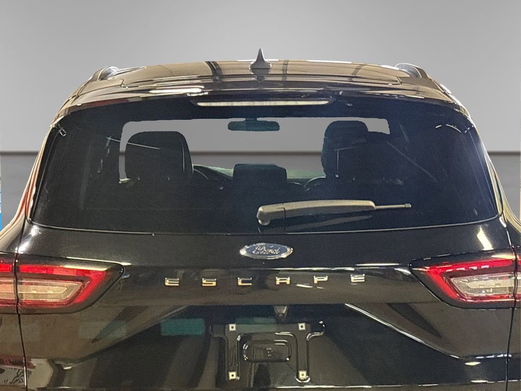 Certified 2025 Ford Escape ST-Line image 6