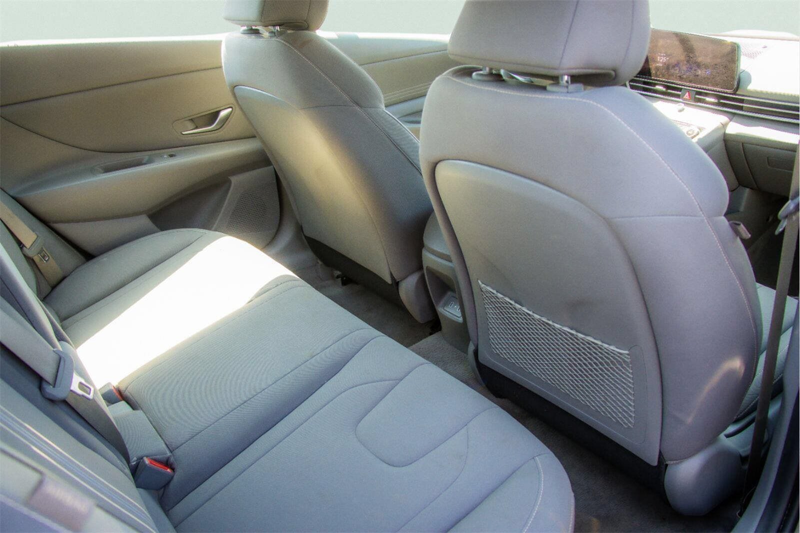 Used 2025 Hyundai Elantra SEL FWD image 8