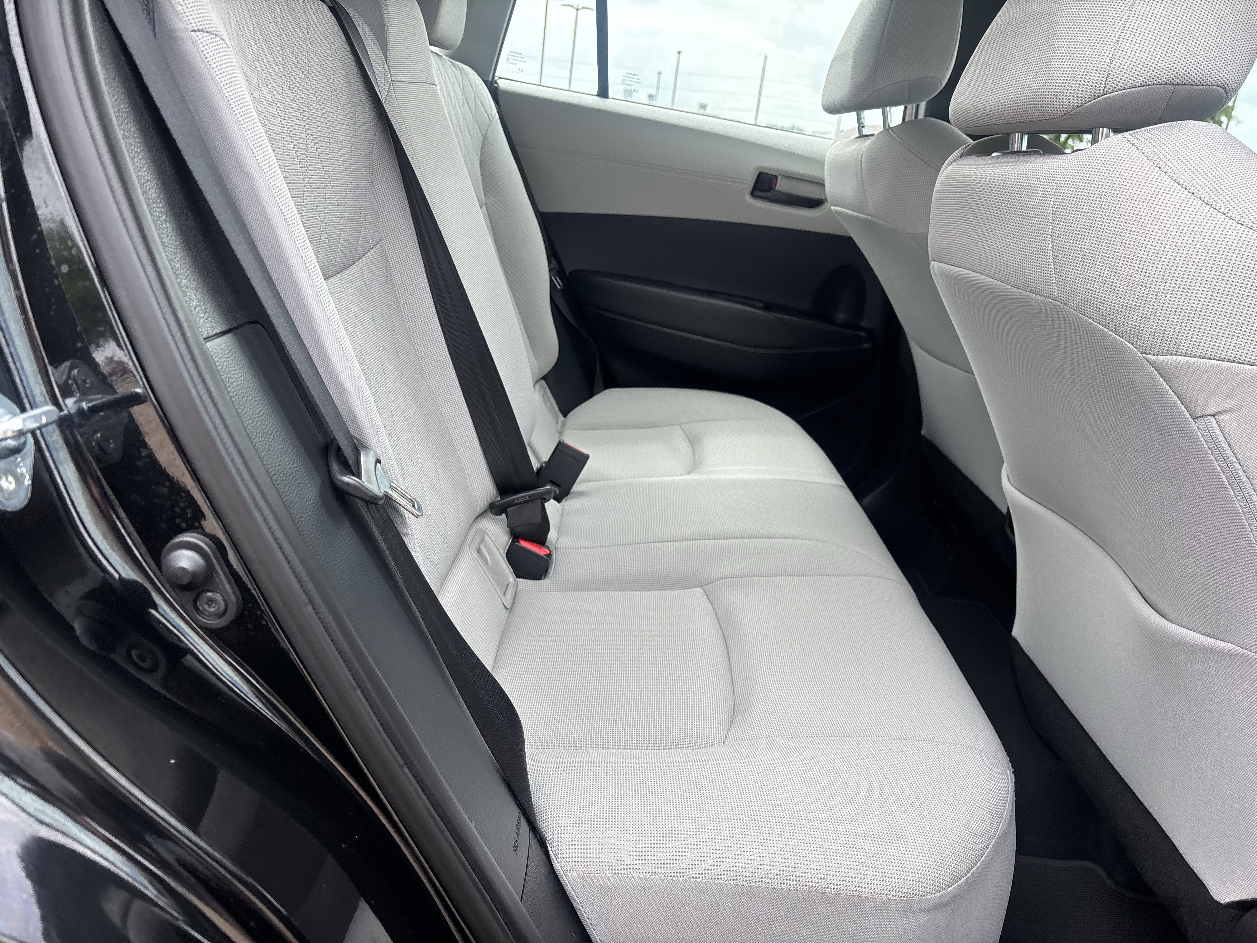 Used 2025 Toyota Corolla Cross L FWD image 21