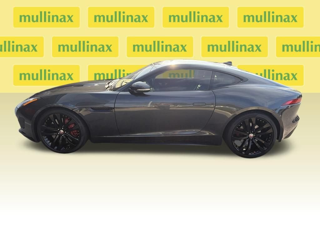 Used 2017 Jaguar F-TYPE S RWD image 9
