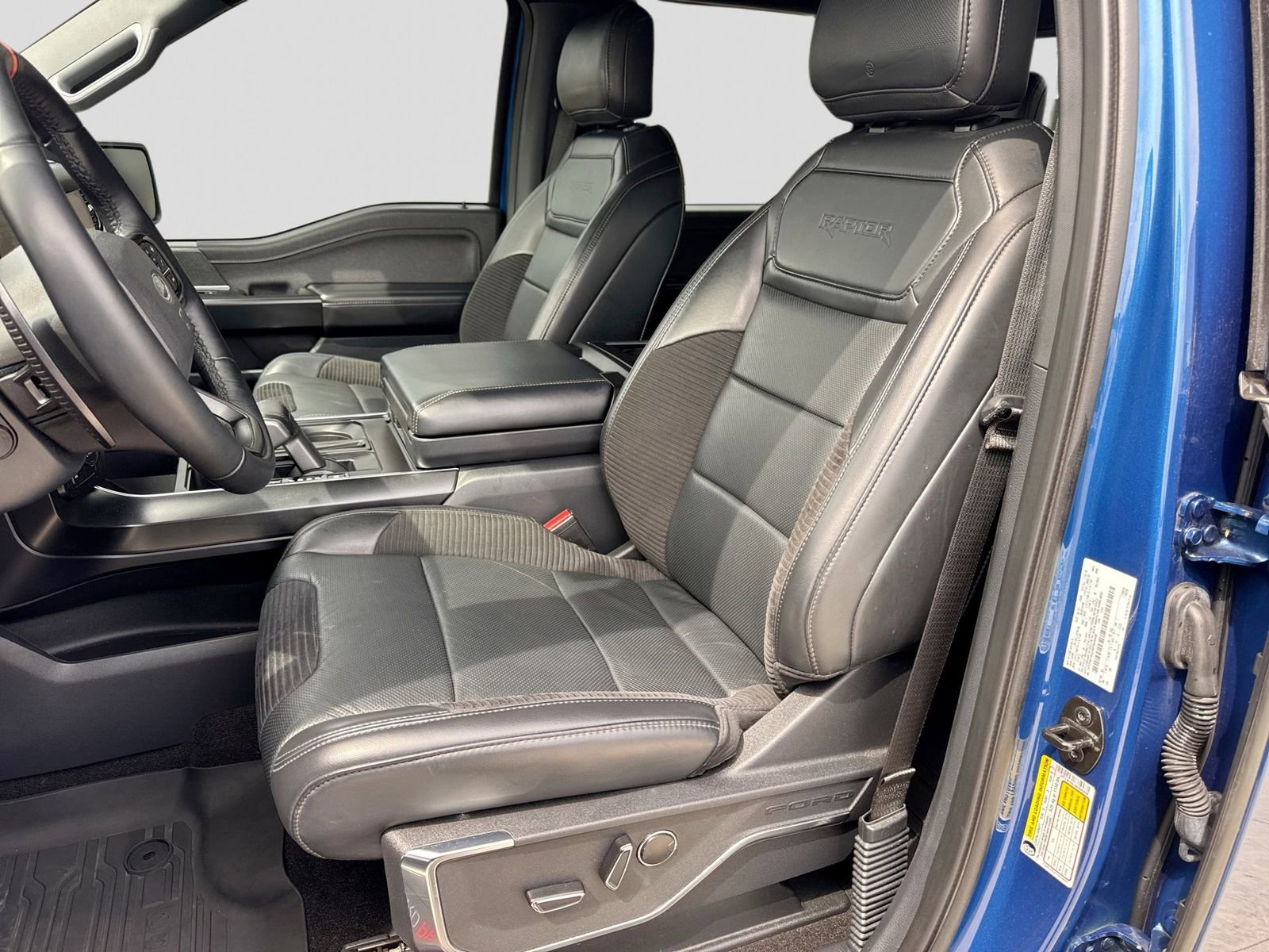 Certified 2022 Ford F150 Raptor w/ Equipment Group 801A High AWD/4WD image 19