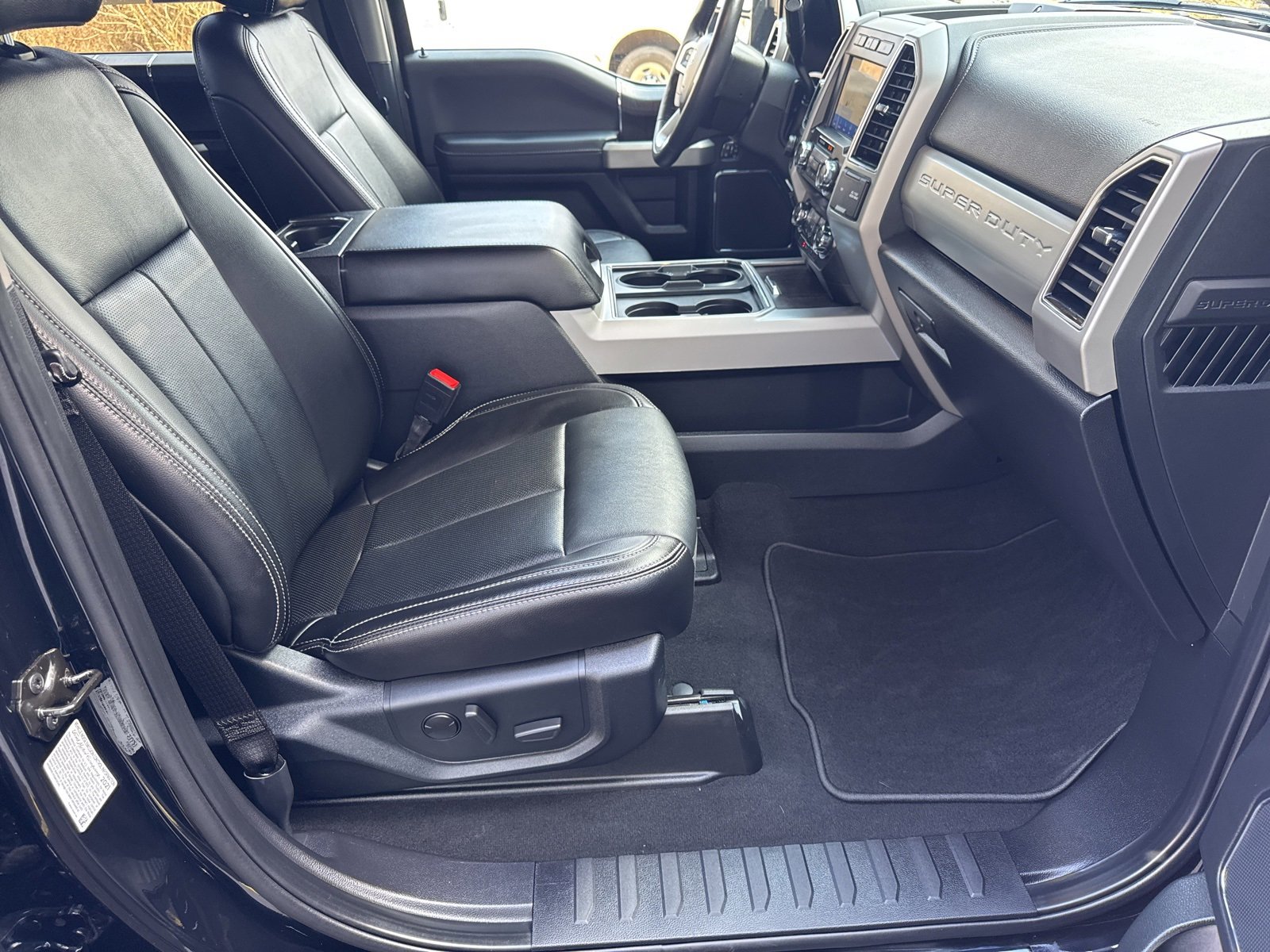 Certified 2021 Ford F250 Lariat image 36