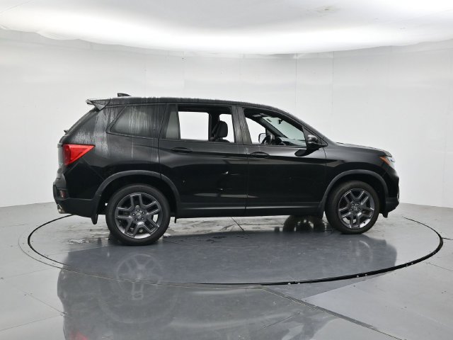 Used 2023 Honda Passport EX-L image 2