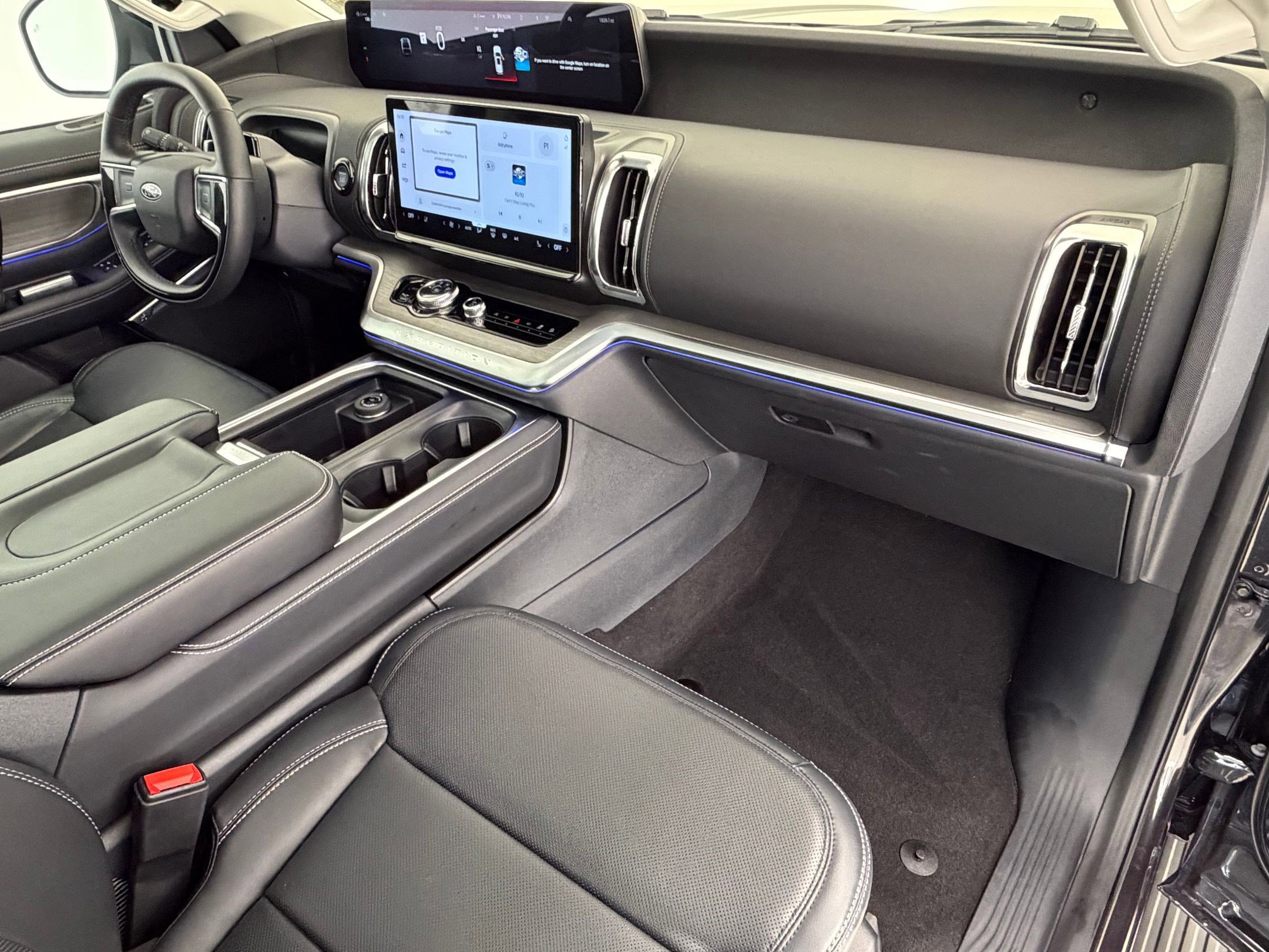 Certified 2025 Ford Expedition Platinum w/ Driver's Package image 34