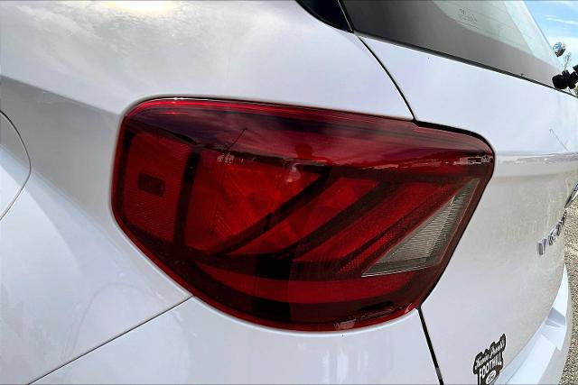 Used 2024 Hyundai Venue Limited image 32