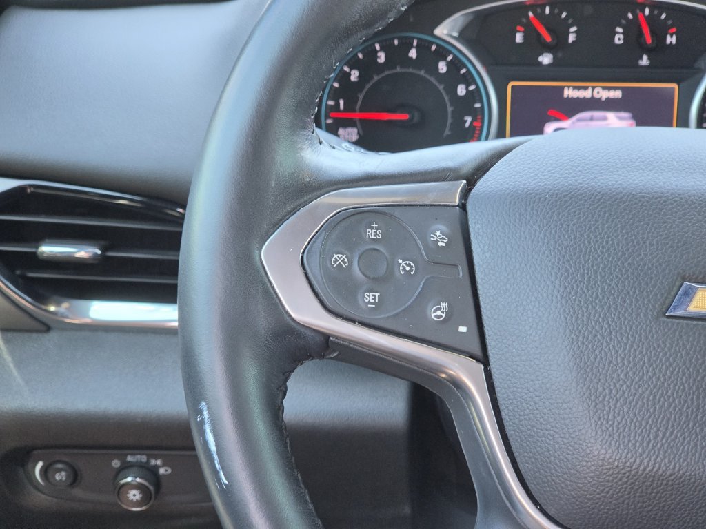 Used 2022 Chevrolet Traverse LT FWD image 26