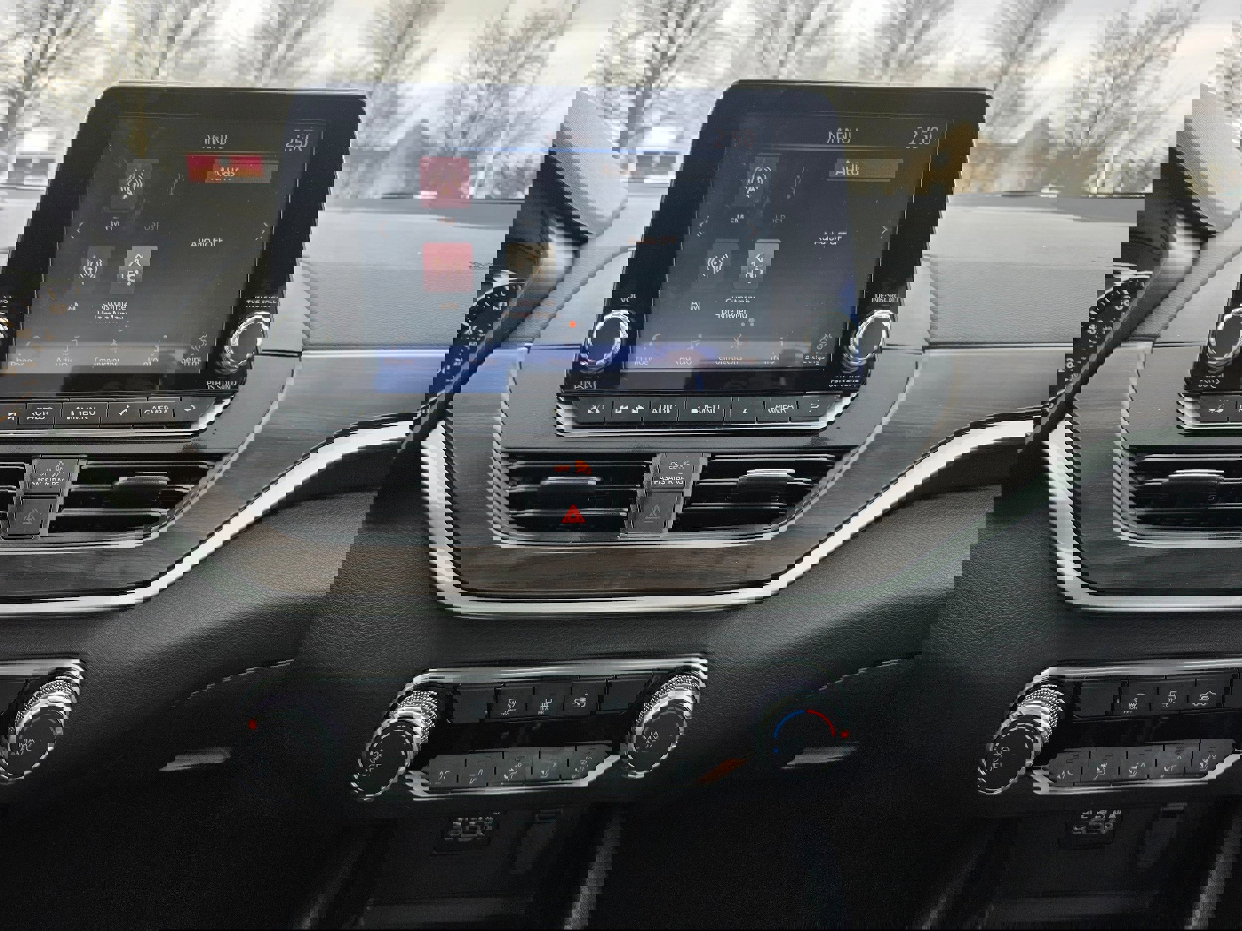 Used 2024 Nissan Altima 2.5 SV image 12