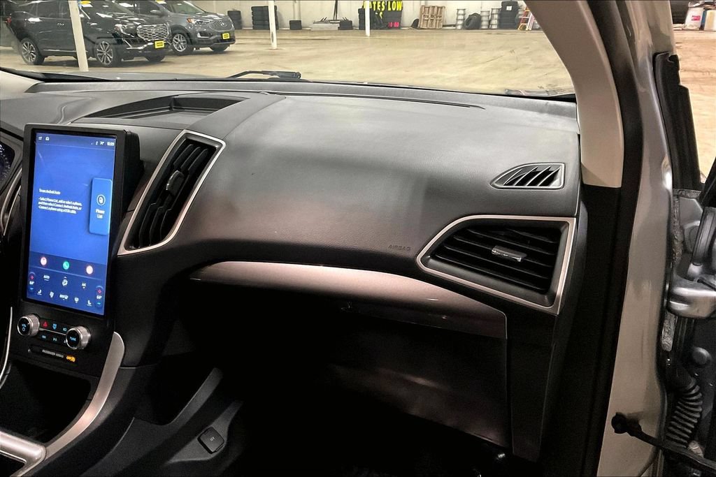 Certified 2024 Ford Edge SEL AWD/4WD image 15