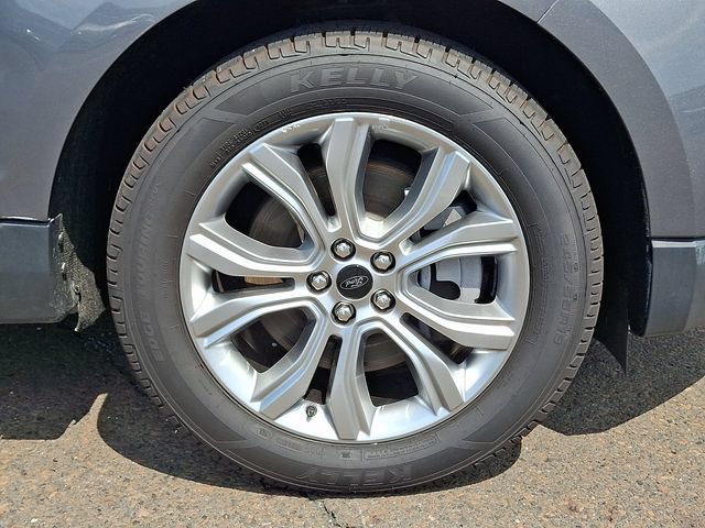 Certified 2024 Ford Edge Titanium AWD/4WD image 8