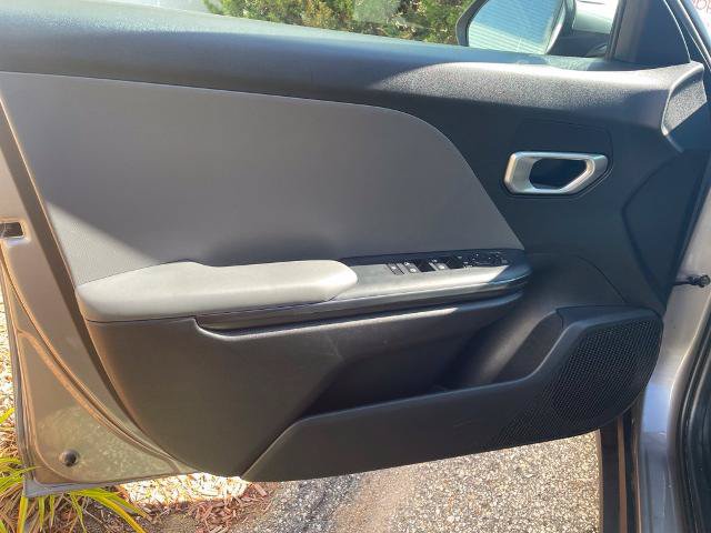 Used 2025 Kia K4 FWD image 8