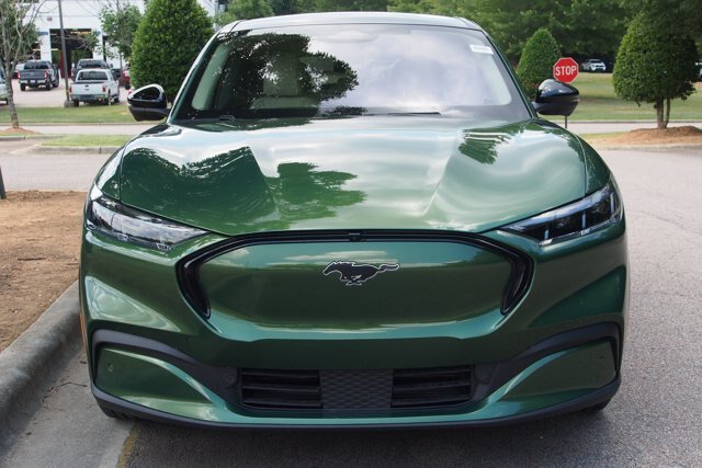 Certified 2025 Ford Mustang Mach-E Premium AWD/4WD image 2