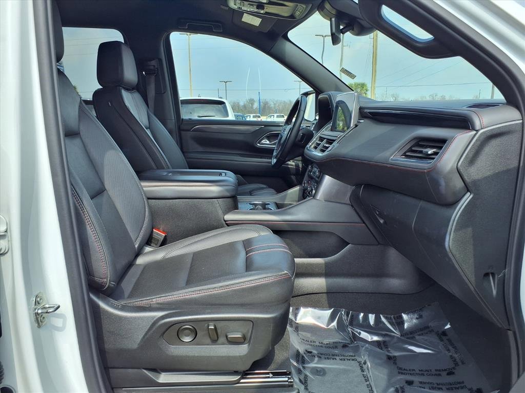 Used 2024 Chevrolet Suburban RST image 15