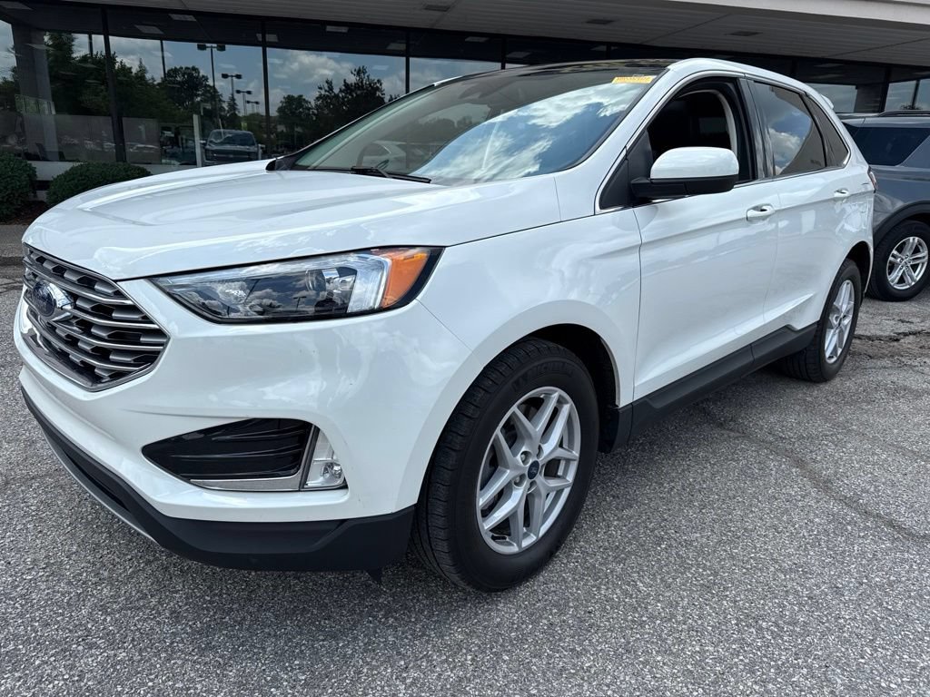 Certified 2022 Ford Edge SEL w/ Convenience Package AWD/4WD image 8
