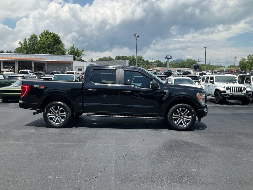 Certified 2022 Ford F150 XL w/ STX Appearance Package AWD/4WD image 4