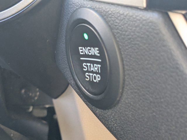 Certified 2020 Ford Escape SE image 29