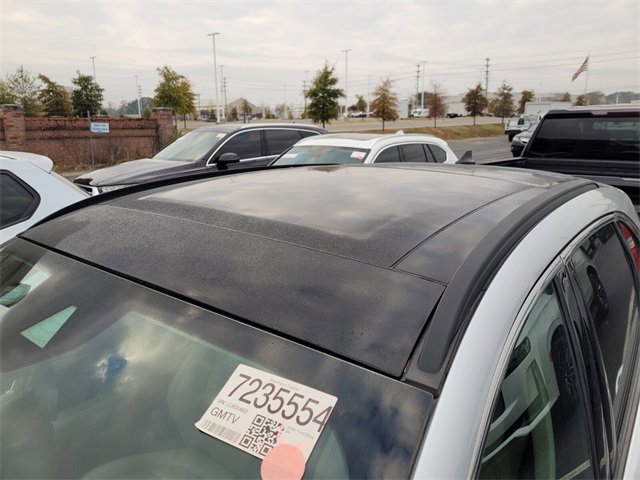 Certified 2020 Ford Escape SEL image 10