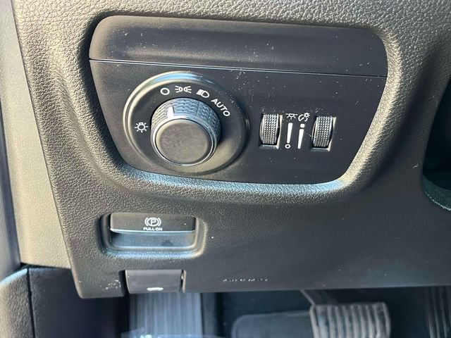 Used 2023 Jeep Grand Cherokee L Laredo w/ Trailer Tow Group (B) AWD/4WD image 30