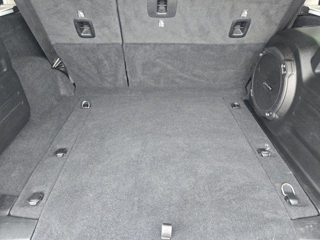 Used 2020 Jeep Wrangler Unlimited Sahara image 32