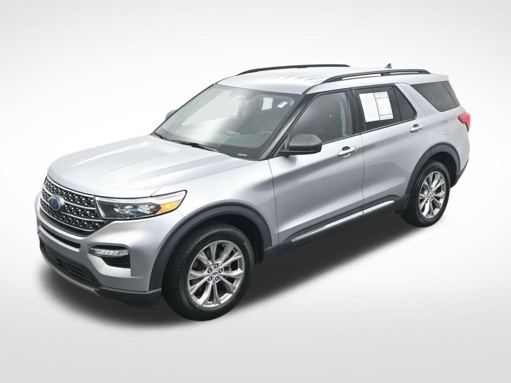 Certified 2023 Ford Explorer XLT w/ Equipment Group 202A image 23