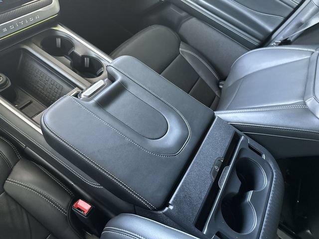 Certified 2025 Ford Expedition Max Platinum w/ Stealth Performance Package AWD/4WD image 21
